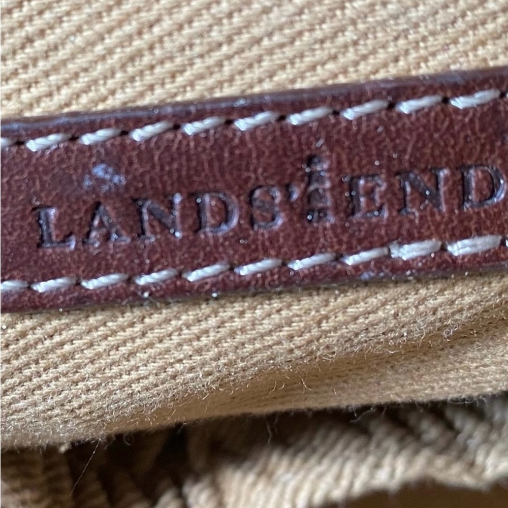 Landsend Toiletry Case - image 4